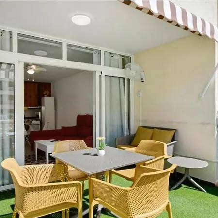 Fayser 108, 2 Bedrooms, Ac, Steps To Apartamento